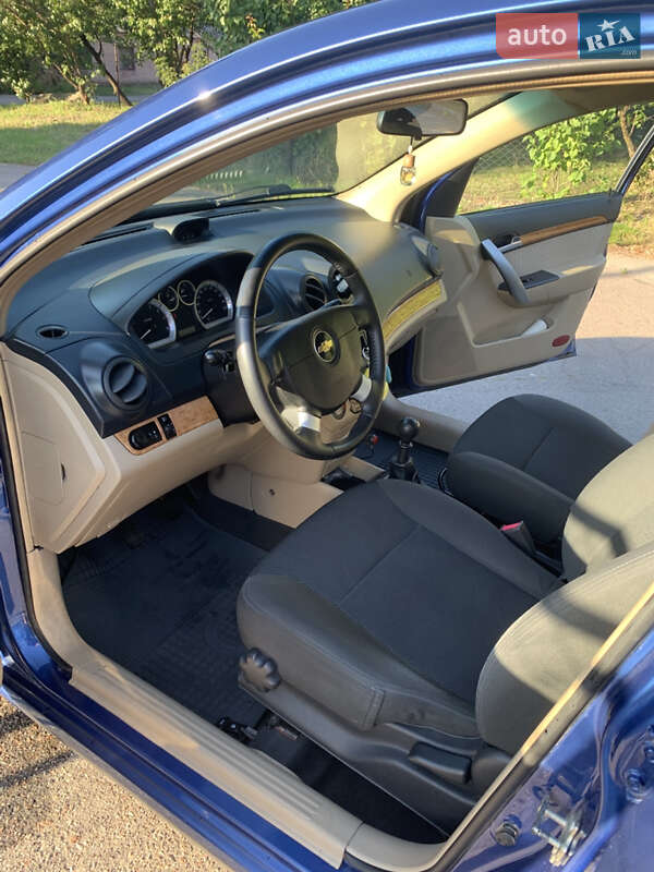 Седан Chevrolet Aveo 2008 в Чернигове