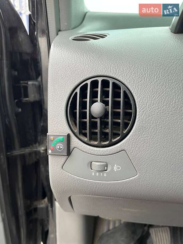 Седан Chevrolet Aveo 2005 в Шепетівці