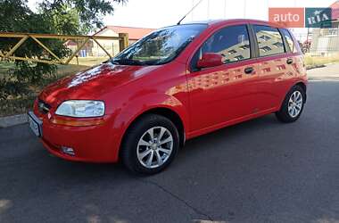 Хэтчбек Chevrolet Aveo 2005 в Кропивницком