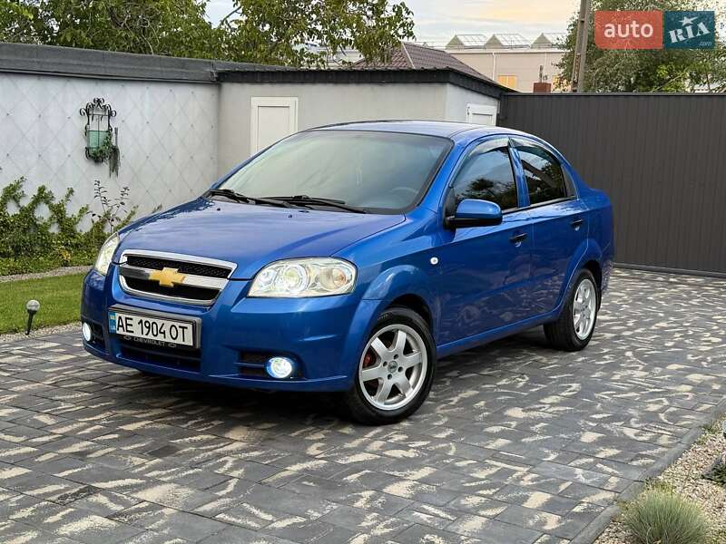 Седан Chevrolet Aveo 2011 в Днепре