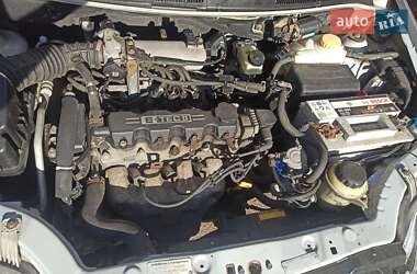 Хэтчбек Chevrolet Aveo 2007 в 