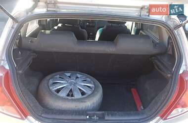 Хэтчбек Chevrolet Aveo 2007 в 