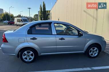 Седан Chevrolet Aveo 2010 в 