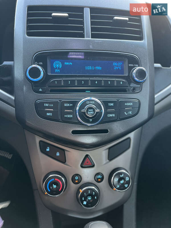 Седан Chevrolet Aveo 2012 в Запорожье