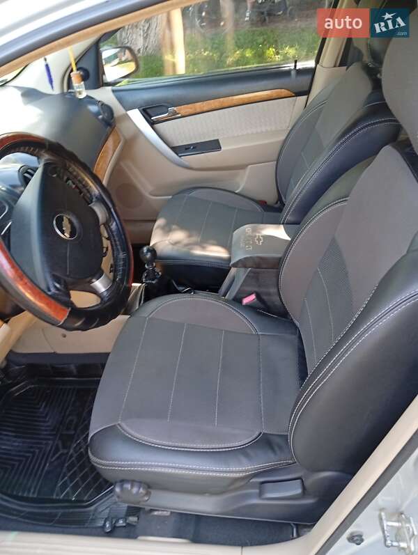 Седан Chevrolet Aveo 2008 в Староконстантинове