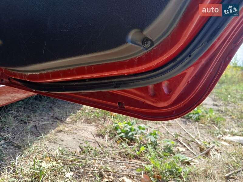 Хетчбек Chevrolet Aveo 2006 в Дніпрі фото 9 Хетчбек Chevrolet Aveo 2006 в Дніпрі