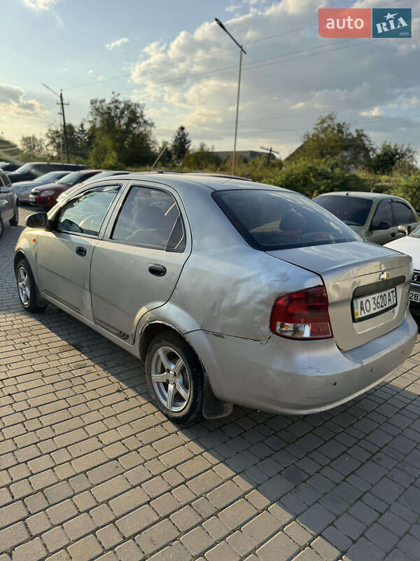 Седан Chevrolet Aveo 2004 в Тячеве фото 3 Седан Chevrolet Aveo 2004 в Тячеве