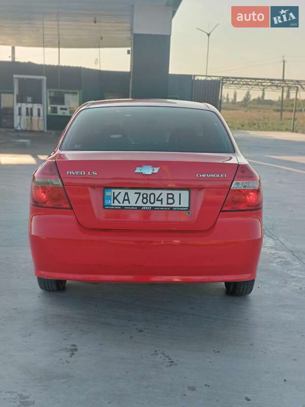 Седан Chevrolet Aveo 2006 в Новом Буге
