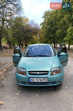 Седан Chevrolet Aveo 2005 в Нікополі