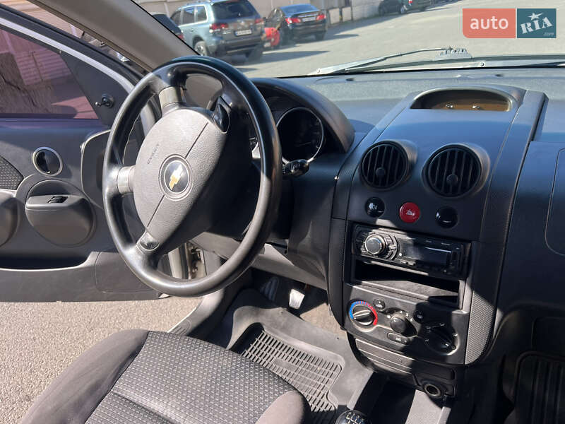 Хэтчбек Chevrolet Aveo 2007 в Киеве