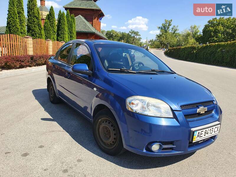 Седан Chevrolet Aveo 2008 в Днепре