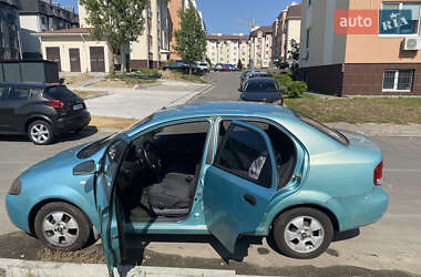 Седан Chevrolet Aveo 2005 в 