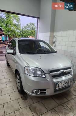 Седан Chevrolet Aveo 2008 в Полтаве