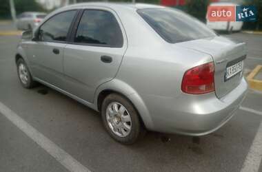 Седан Chevrolet Aveo 2005 в 
