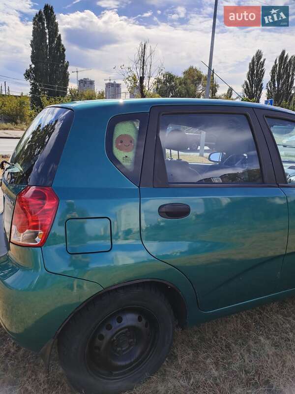 Хэтчбек Chevrolet Aveo 2004 в Киеве