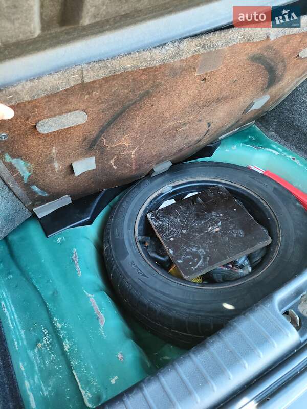 Хэтчбек Chevrolet Aveo 2004 в Киеве