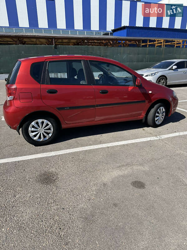 Хэтчбек Chevrolet Aveo 2006 в Запорожье