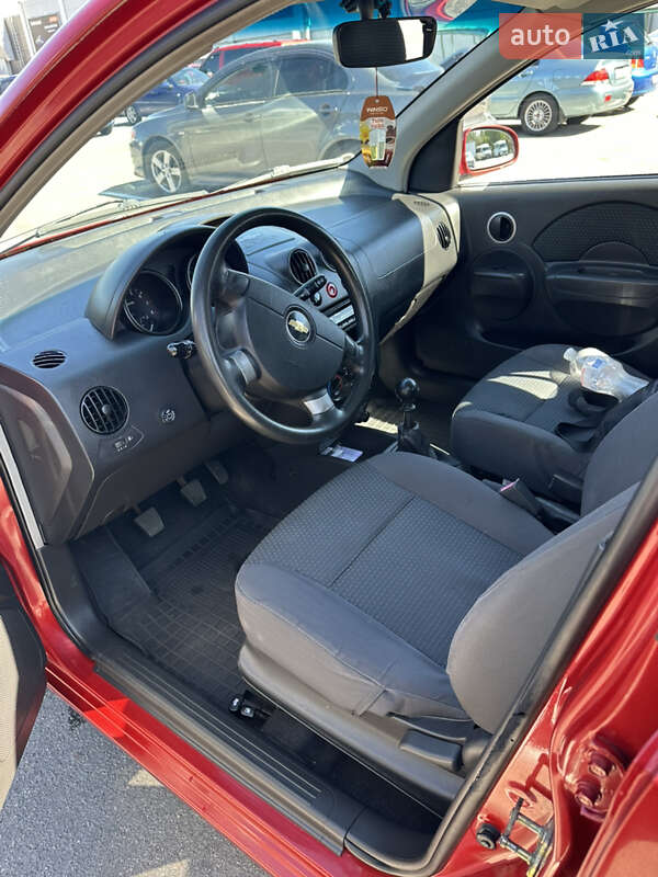 Хэтчбек Chevrolet Aveo 2006 в Запорожье