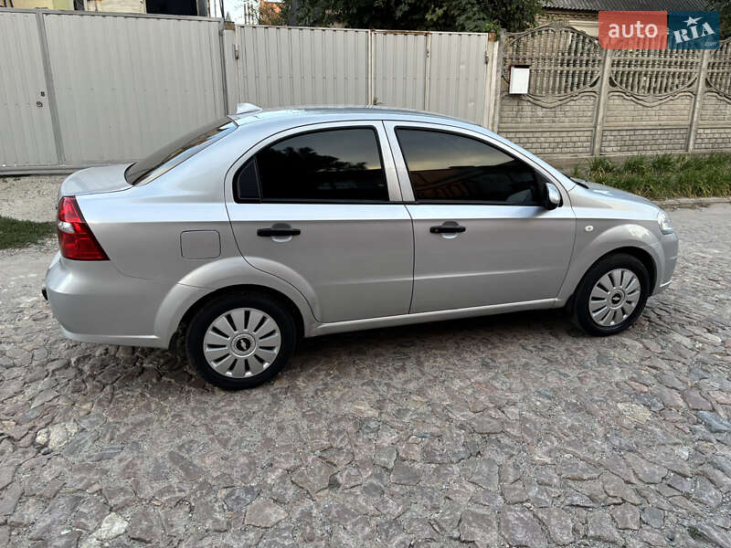 Седан Chevrolet Aveo 2008 в Запорожье