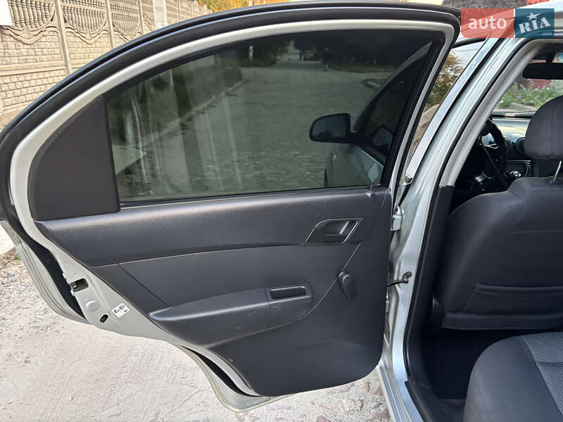 Седан Chevrolet Aveo 2008 в Запорожье