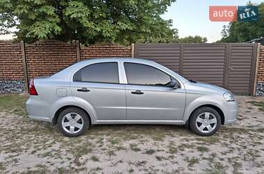 Седан Chevrolet Aveo 2008 в Валках