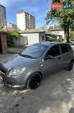 Хэтчбек Chevrolet Aveo 2009 в 