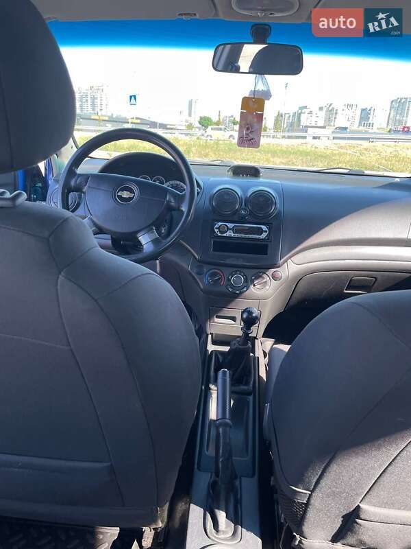 Седан Chevrolet Aveo 2006 в Киеве