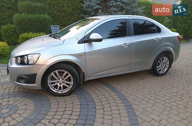 Седан Chevrolet Aveo 2012 в 