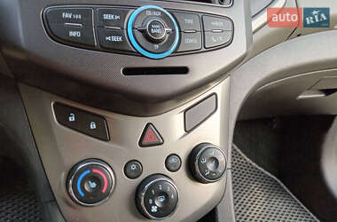 Седан Chevrolet Aveo 2012 в 