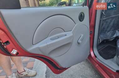 Седан Chevrolet Aveo 2004 в 