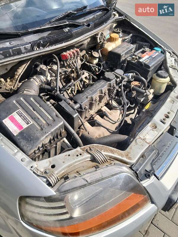 Седан Chevrolet Aveo 2005 в Ровно
