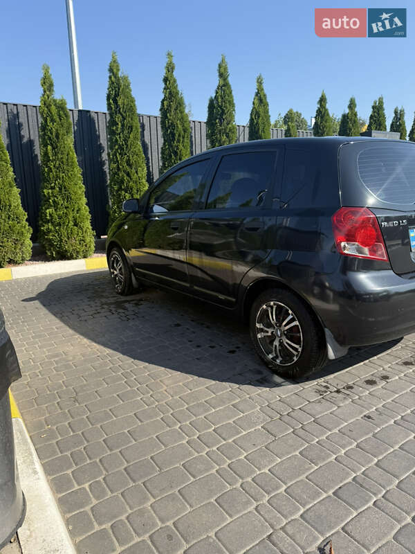 Хэтчбек Chevrolet Aveo 2008 в Буче