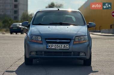 Хэтчбек Chevrolet Aveo 2006 в 