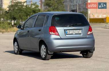 Хэтчбек Chevrolet Aveo 2006 в 