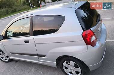 Хэтчбек Chevrolet Aveo 2009 в 