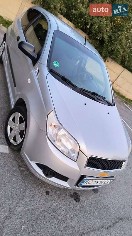 Хэтчбек Chevrolet Aveo 2009 в Владимире