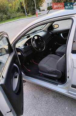 Хэтчбек Chevrolet Aveo 2009 в 