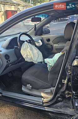 Седан Chevrolet Aveo 2005 в 