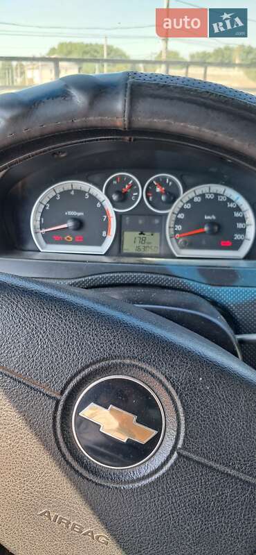 Седан Chevrolet Aveo 2007 в Виннице
