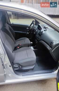Седан Chevrolet Aveo 2011 в 