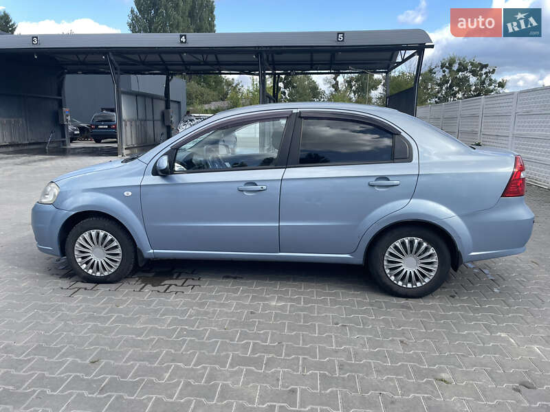 Седан Chevrolet Aveo 2008 в Хмельнике