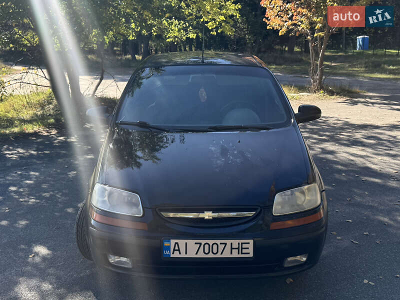Хэтчбек Chevrolet Aveo 2005 в Буче