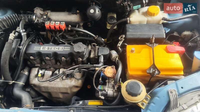 Седан Chevrolet Aveo 2005 в Кривом Роге