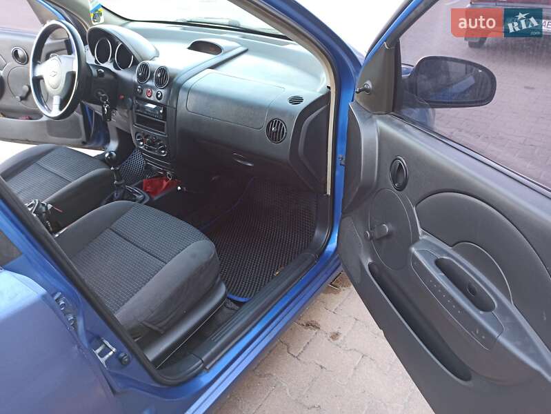 Седан Chevrolet Aveo 2005 в Житомире