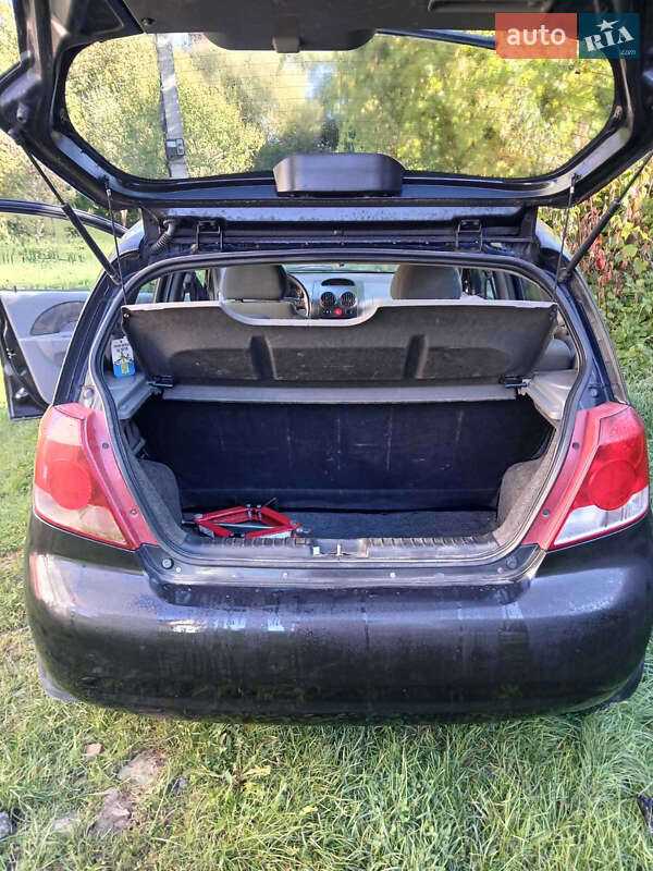 Хетчбек Chevrolet Aveo 2005 в Львові фото 3 Хетчбек Chevrolet Aveo 2005 в Львові