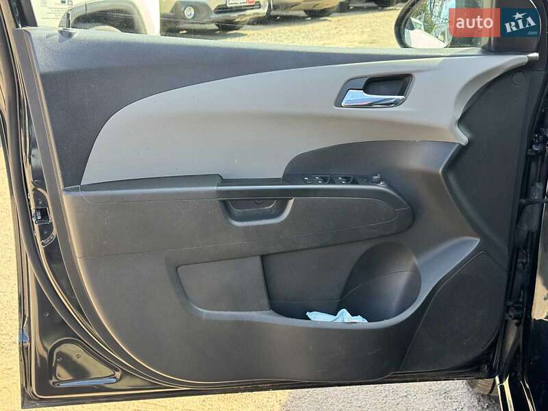 Хетчбек Chevrolet Aveo 2012 в Вінниці фото 11 Хетчбек Chevrolet Aveo 2012 в Вінниці