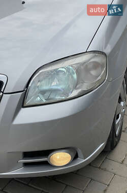 Седан Chevrolet Aveo 2007 в 