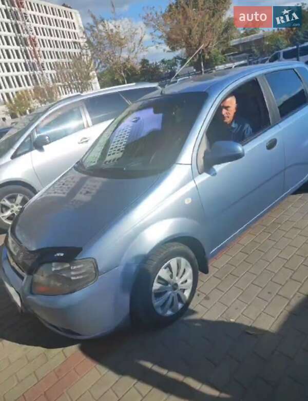 Хэтчбек Chevrolet Aveo 2006 в Днепре