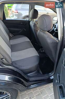 Хэтчбек Chevrolet Aveo 2008 в 