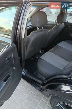 Хэтчбек Chevrolet Aveo 2008 в 